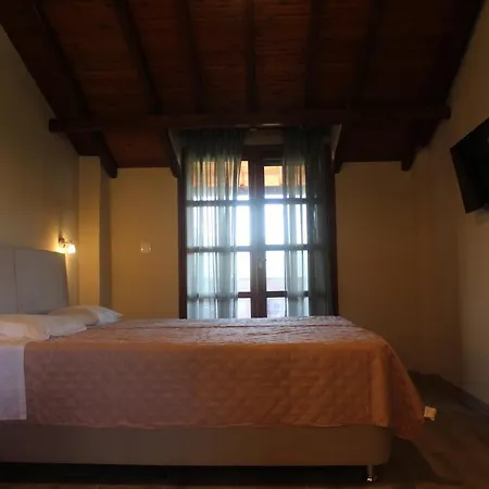 Zepposhouse Hotel Neos Marmaras