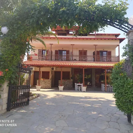 Zepposhouse 2* Neos Marmaras